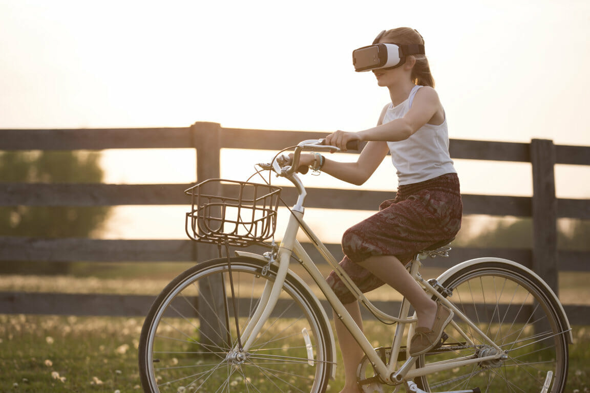 Perkembangan Virtual Reality, Teknologi Realitas Dunia Maya